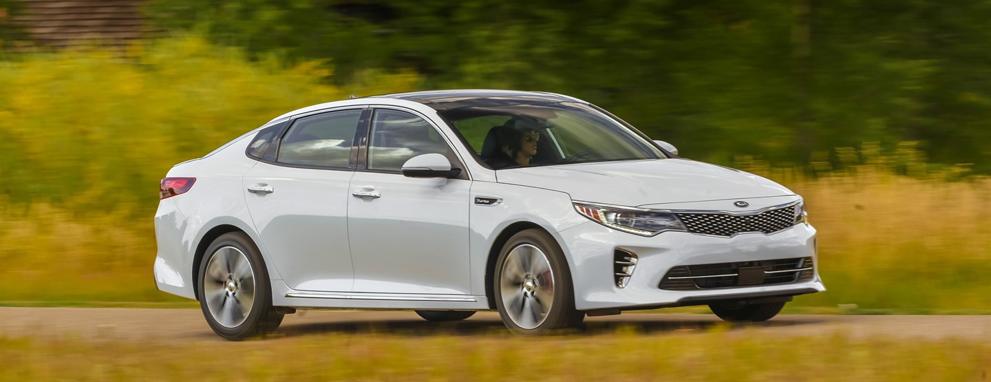 KIA OPTIMA AND KIA SPORTAGE RANKED TOP 10 MOST AWARDED VEHICLES OF 2017 BY KELLEY BLUE BOOK’S KBB.COM