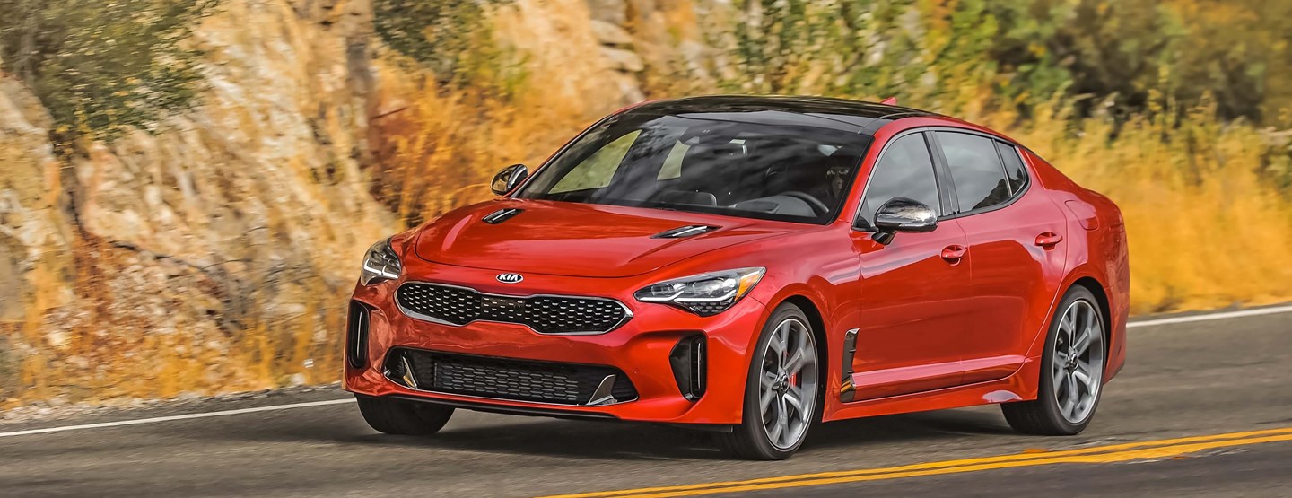 KIA STINGER WINS ROADSHOW BY CNET SHIFT AWARD FOR 2018 VEHICLE OF THE YEAR