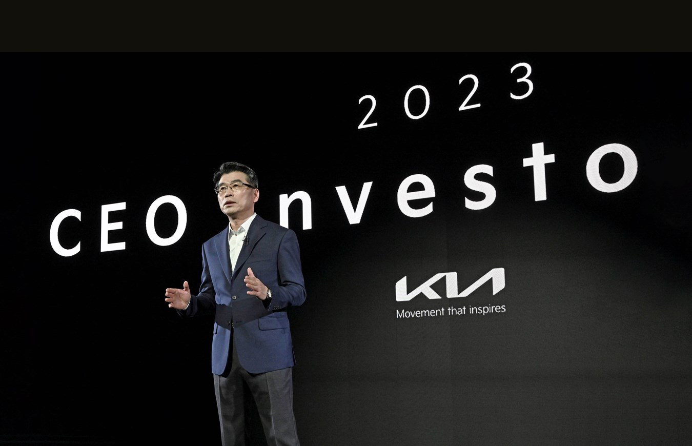 Kia CEO Investor Day : Kia accelerates EV transition with target of  1.6 million EV sales by 2030