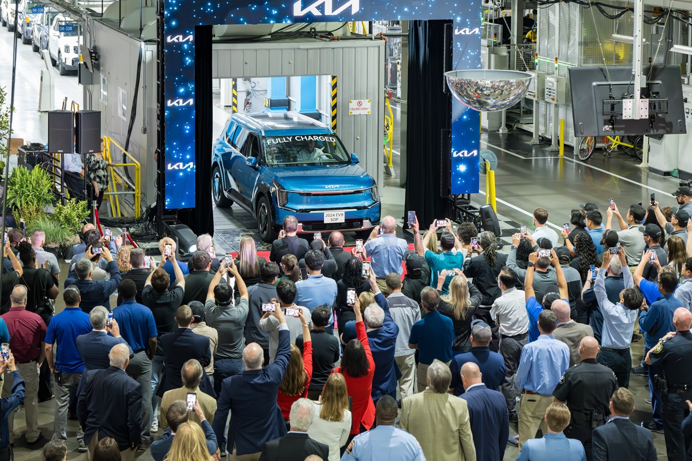 On Thursday, May 30, 2024, Kia Georgia, Inc. held a Start of Production ceremony for the all-electric 2025 Kia EV9 SUV